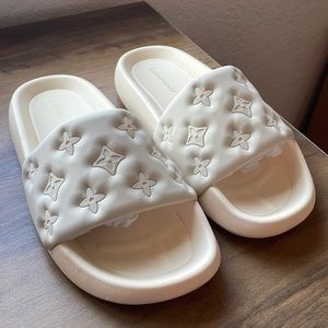 Lemonade Nude/White Sandals NWT Size 8